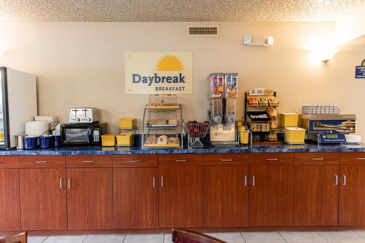 Days Inn By Wyndham Kuttawa/Eddyville Buitenkant foto