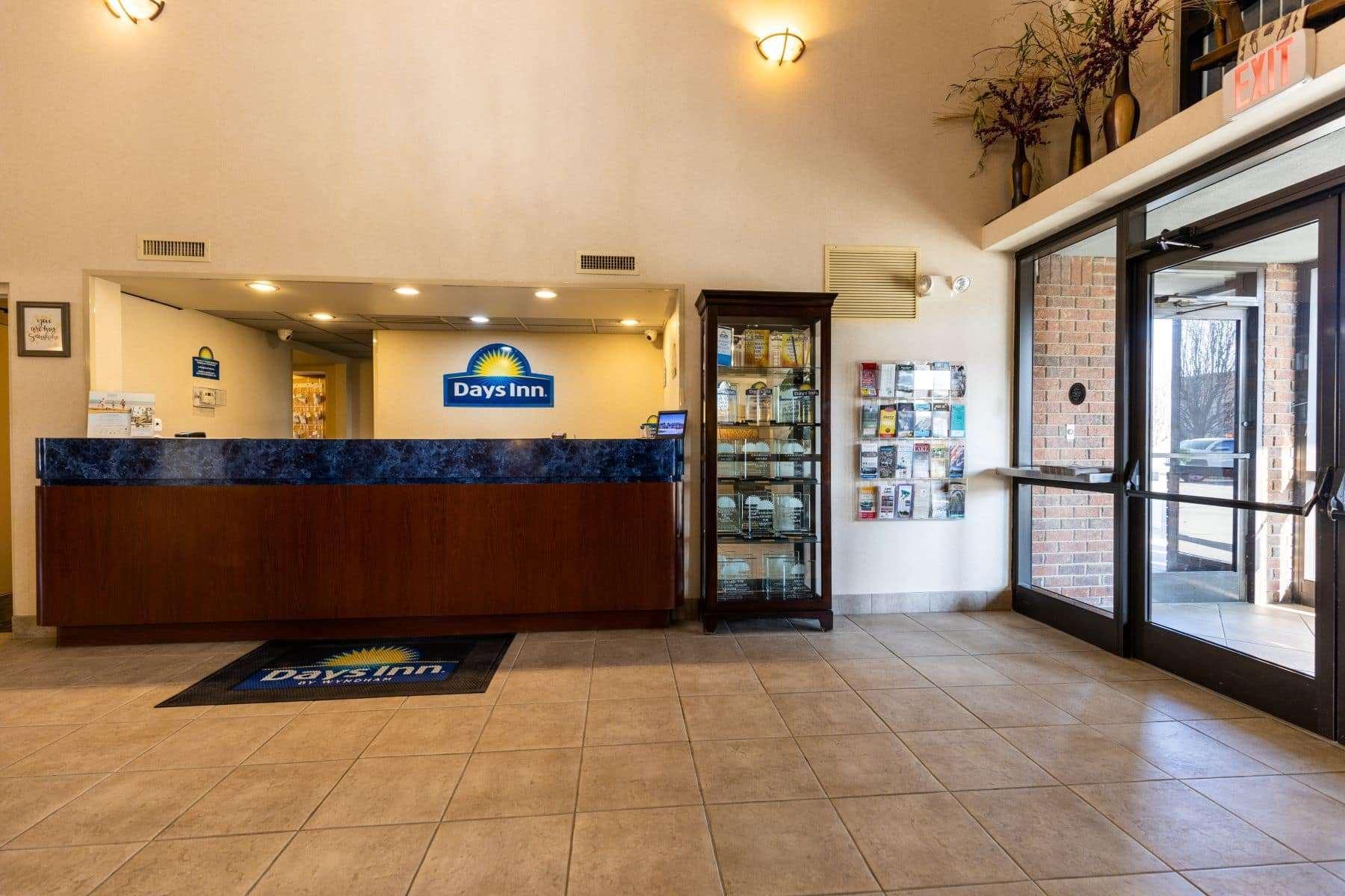 Days Inn By Wyndham Kuttawa/Eddyville Buitenkant foto