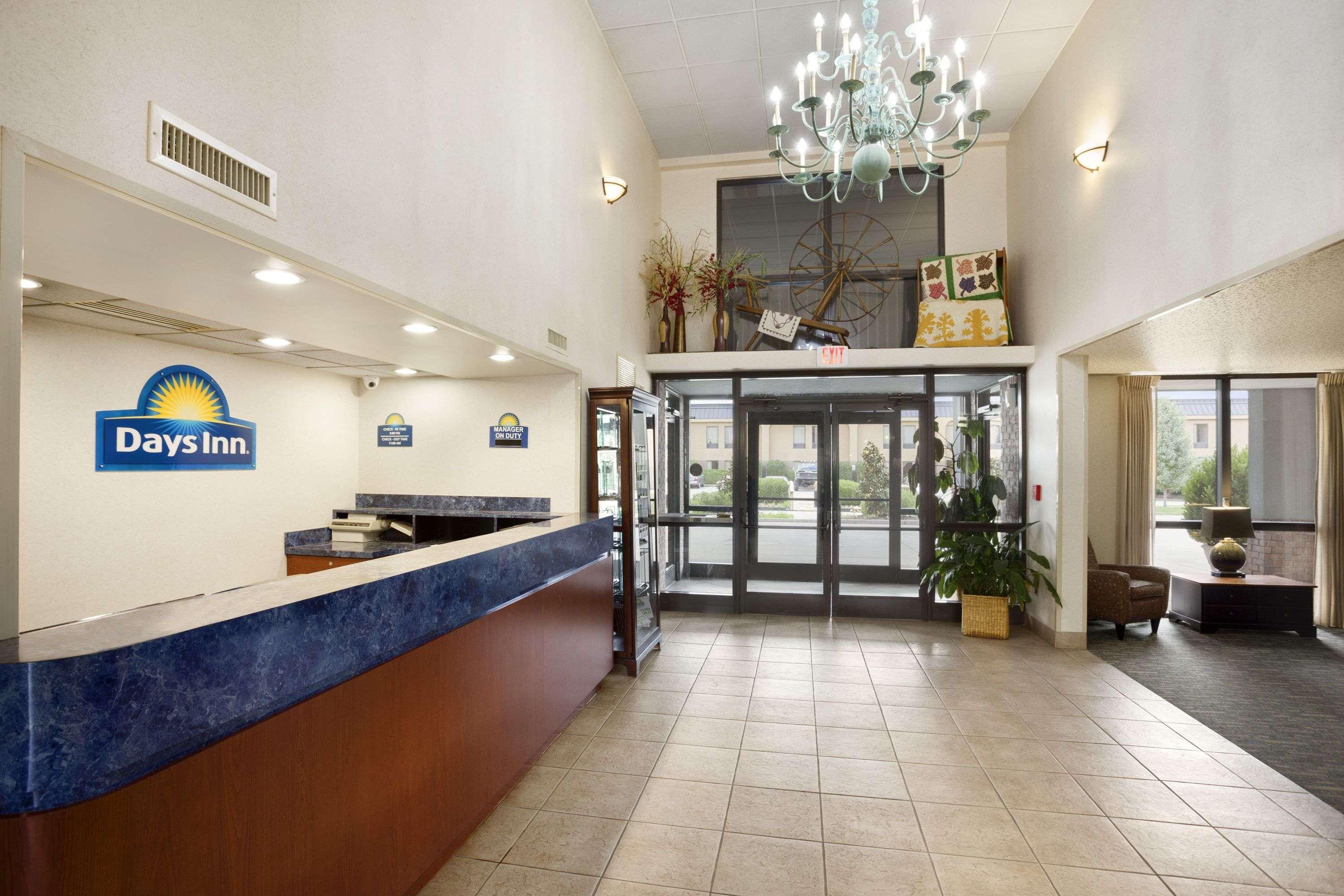 Days Inn By Wyndham Kuttawa/Eddyville Buitenkant foto