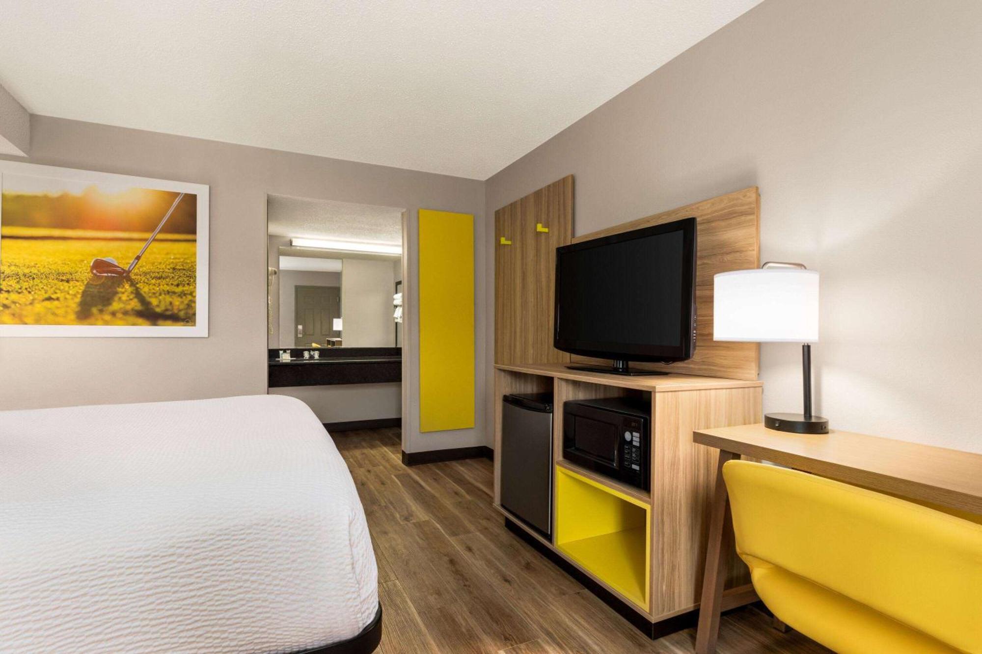 Days Inn By Wyndham Kuttawa/Eddyville Buitenkant foto