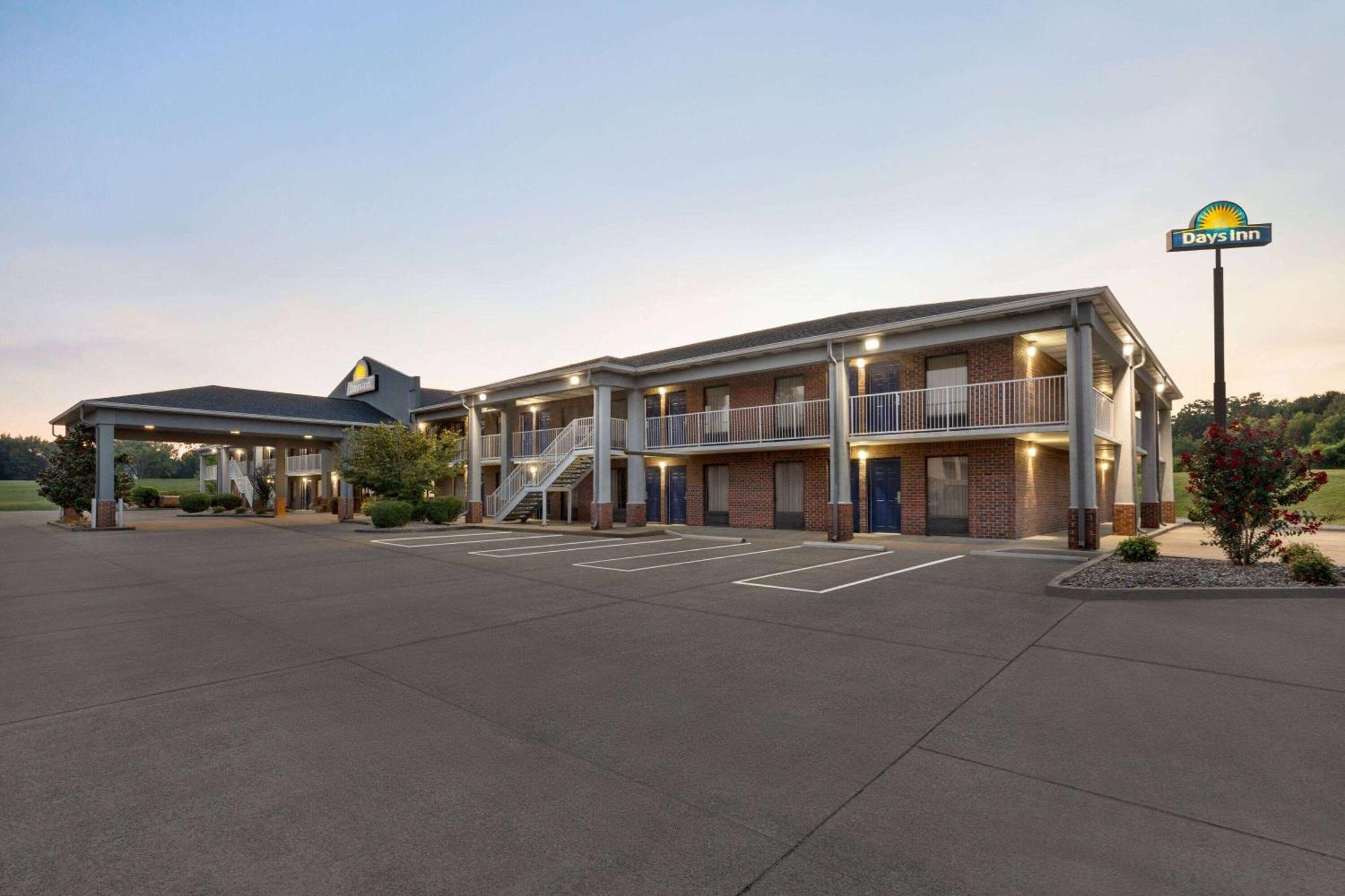 Days Inn By Wyndham Kuttawa/Eddyville Buitenkant foto